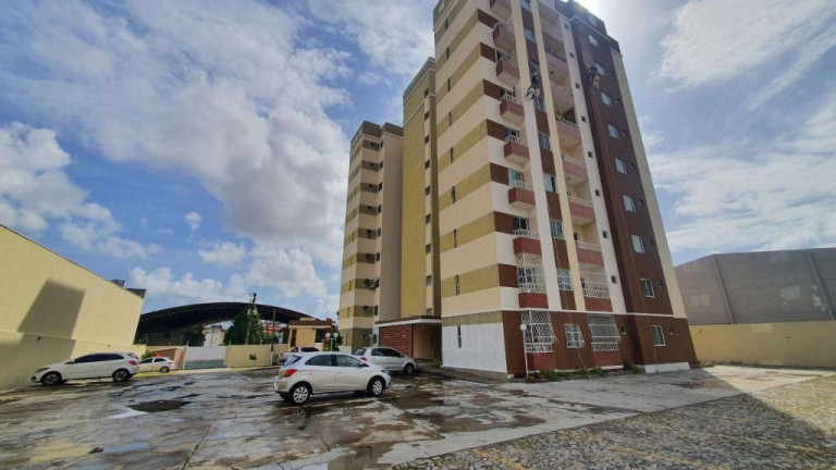 Imagem Apartamento com 3 Quartos à Venda, 54 m² em Montese - Fortaleza