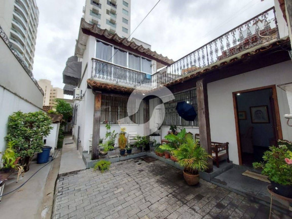 Imagem Casa com 6 Quartos à Venda,  em Santa Rosa - Niterói