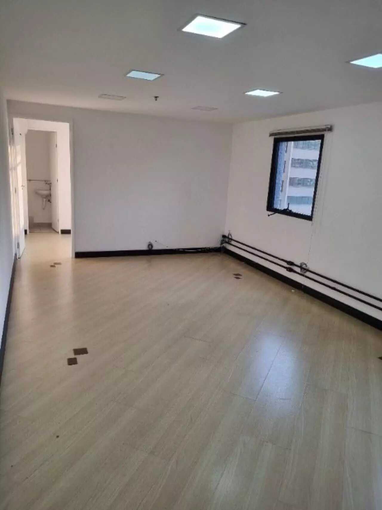 Foto do imóvel Sala Comercial à Venda ou Locação, 84 m² em Indianópolis - São Paulo