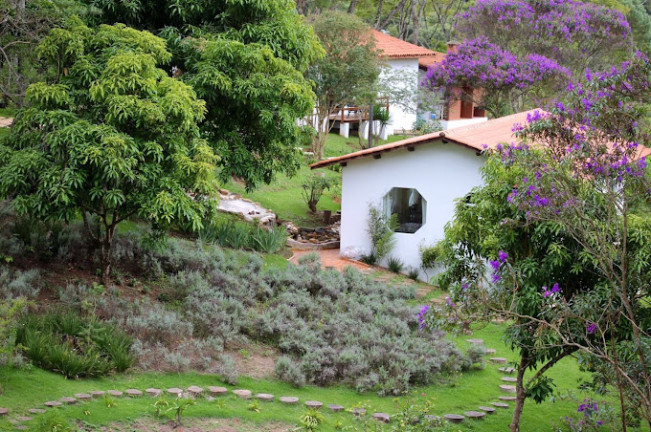 Imagem Chácara com 8 Quartos à Venda,  em Jardim Santa Vitória (Canguera) - São Roque