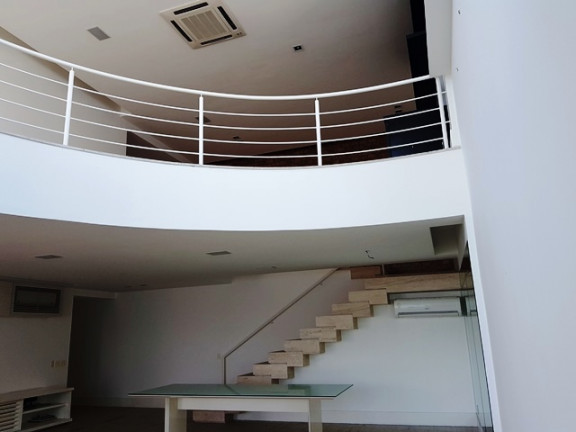 Imagem Cobertura com 5 Quartos à Venda, 680 m² em Icaraí - Niterói
