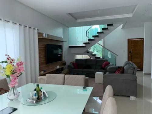 Imagem Casa de Condomínio com 3 Quartos para Alugar, 200 m²em Ponta Negra - Manaus
