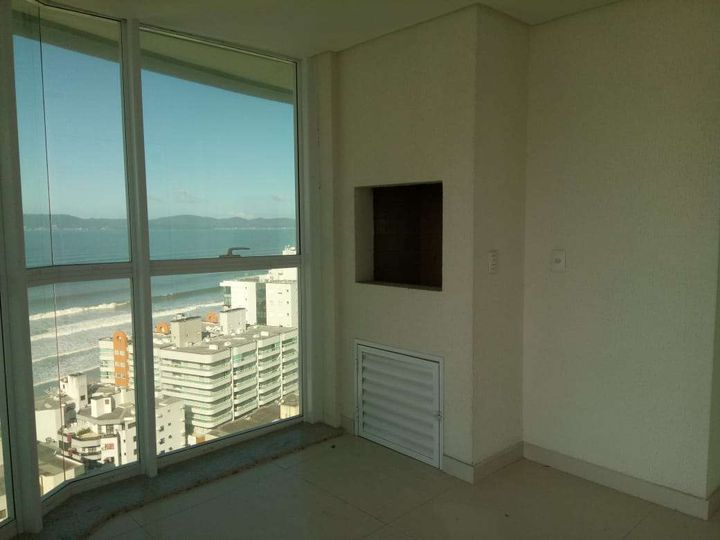 Imagem Apartamento com 4 Quartos à Venda, 220 m² em Itapema