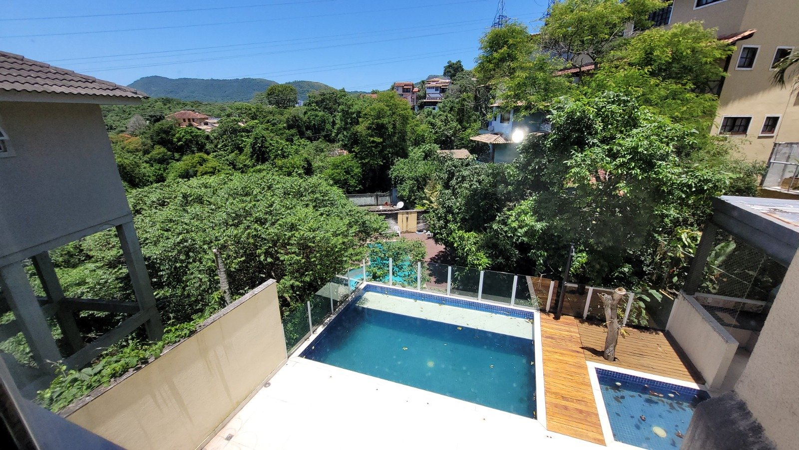 Foto do imóvel Casa de Condomínio com 3 Quartos à Venda, 340 m²em Sapê - Niterói
