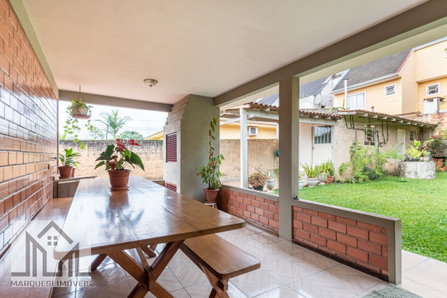 Imagem Casa com 4 Quartos à Venda, 210 m² em Santa Felicidade - Curitiba
