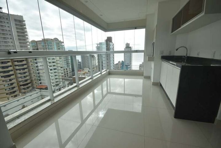 Imagem Apartamento com 4 Quartos à Venda, 163 m²em Meia Praia - Itapema