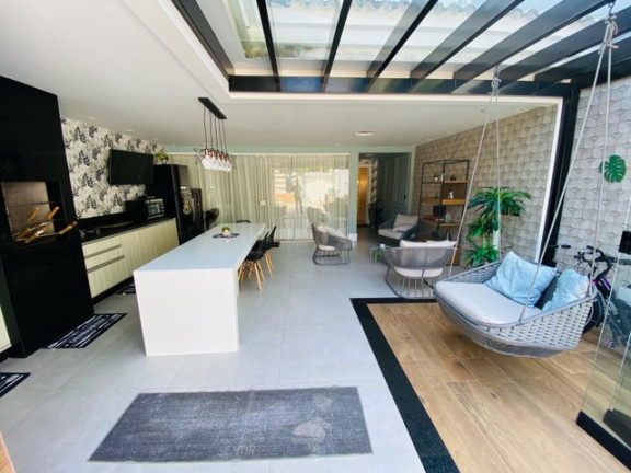 Imagem Casa de Condomínio com 4 Quartos à Venda, 261 m² em Barra da Tijuca - Rio de Janeiro
