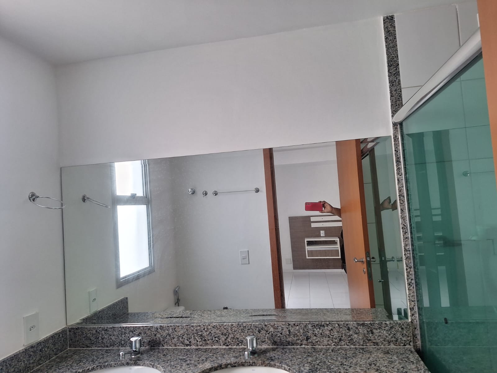 Imagem Casa de Condomínio com 4 Quartos para Alugar, 230 m²em Aleixo - Manaus
