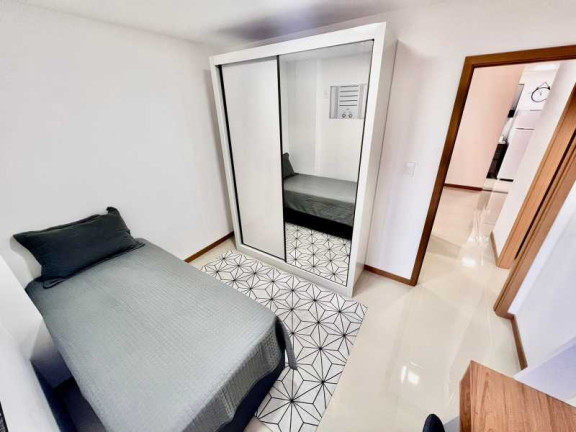 Imagem Apartamento com 2 Quartos à Venda, 51 m²em Centro - Nilópolis