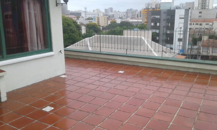 Imagem Cobertura com 1 Quarto à Venda, 152 m²em Santa Cecília - Porto Alegre