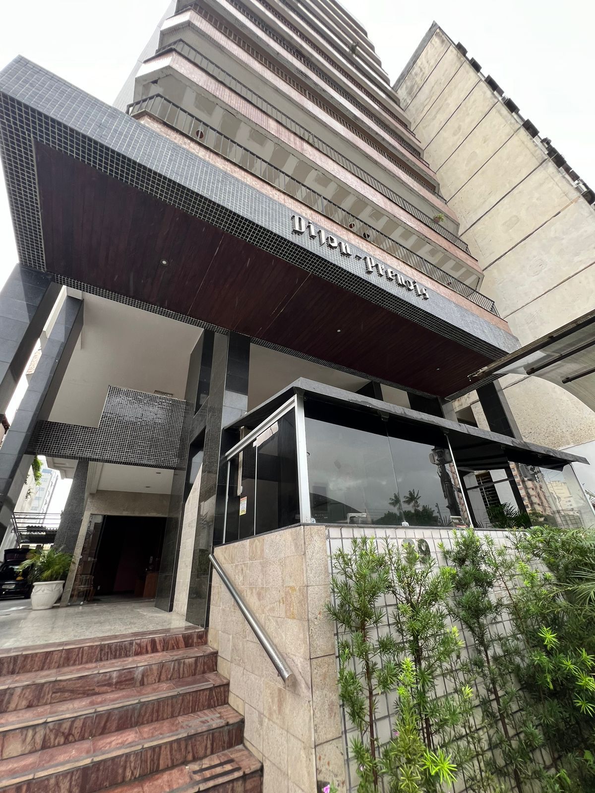 Foto do imóvel Apartamento com 3 Quartos à Venda, 146 m²em Reduto - Belém