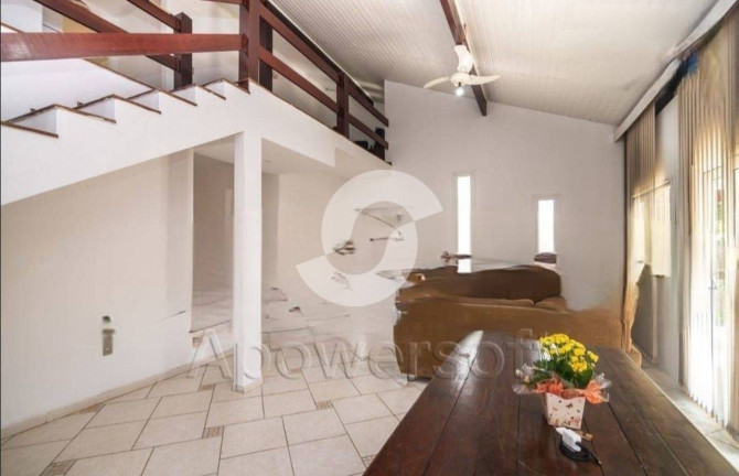Imagem Casa com 3 Quartos à Venda, 254 m²em Serra Grande - Niterói