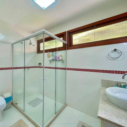 Imagem Casa de Condomínio com 4 Quartos à Venda, 550 m² em Três Córregos - Teresópolis