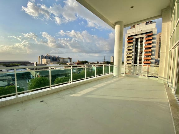 Foto do imóvel Apartamento com 4 Quartos à Venda ou Locação, 331 m² em Umarizal - Belém