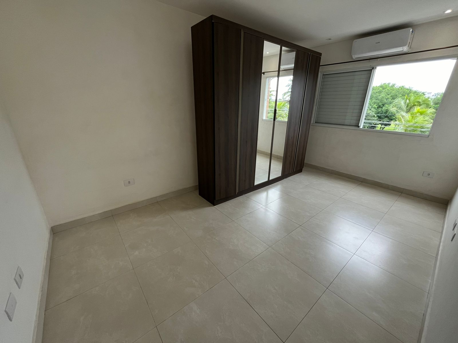Imagem Apartamento com 2 Quartos à Venda, 70 m²em Jardim Casqueiro - Cubatão