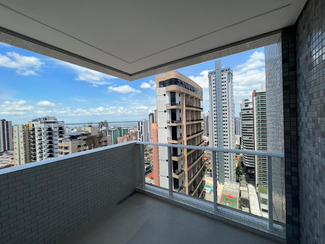 Imagem Apartamento com 2 Quartos para Alugar, 80 m²em Nazaré - Belém