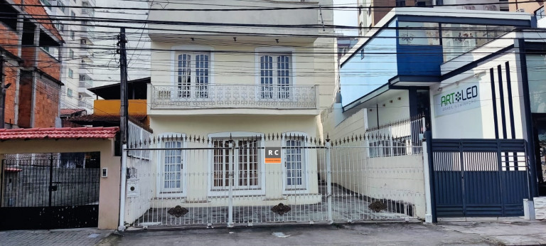 Imagem Casa com 5 Quartos à Venda, 300 m²em Icaraí - Niterói