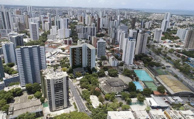 Imagem Apartamento com 2 Quartos à Venda, 55 m²em Espinheiro - Recife