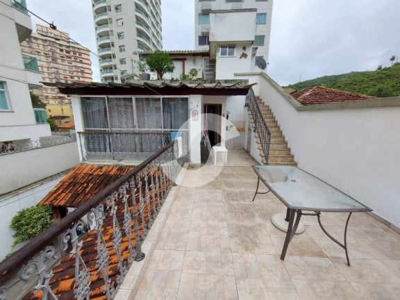 Imagem Casa com 6 Quartos à Venda,  em Santa Rosa - Niterói