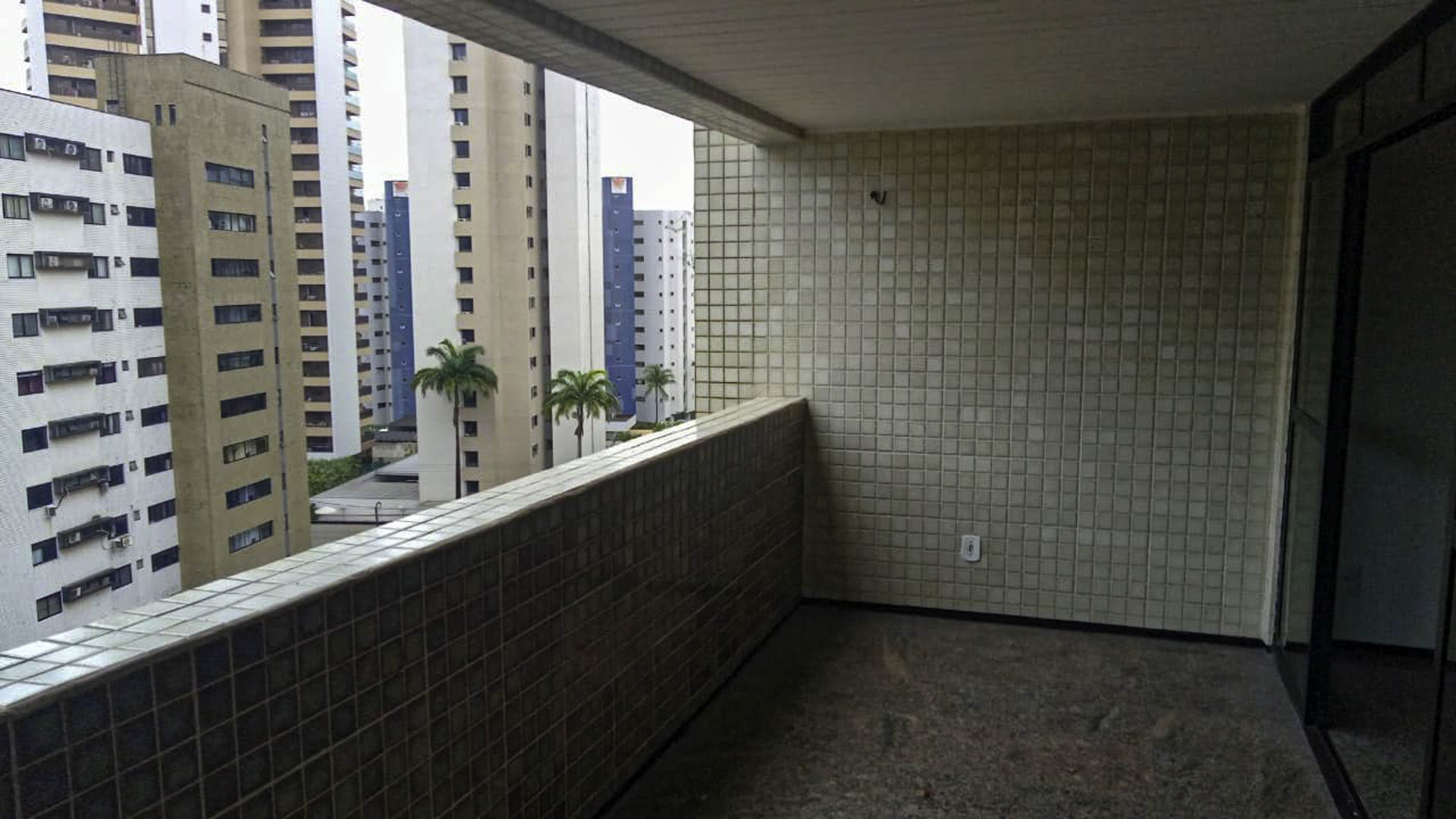 Imagem Apartamento com 3 Quartos à Venda, 170 m²em Meireles - Fortaleza