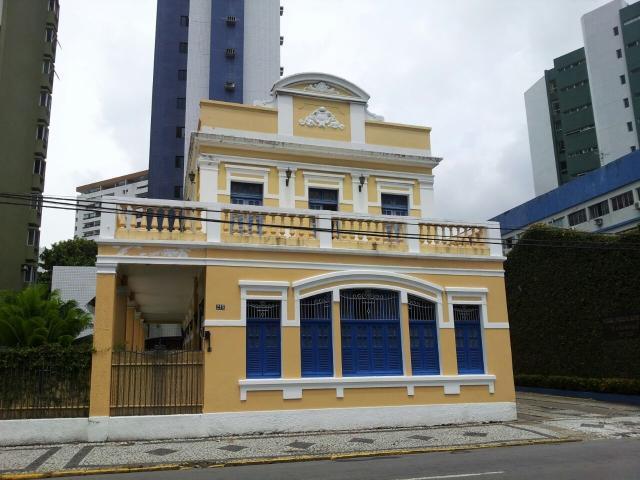 Imagem de fundo do condomínio Condomínio Margarida Renda Colonial - Espinheiro - Recife - PE