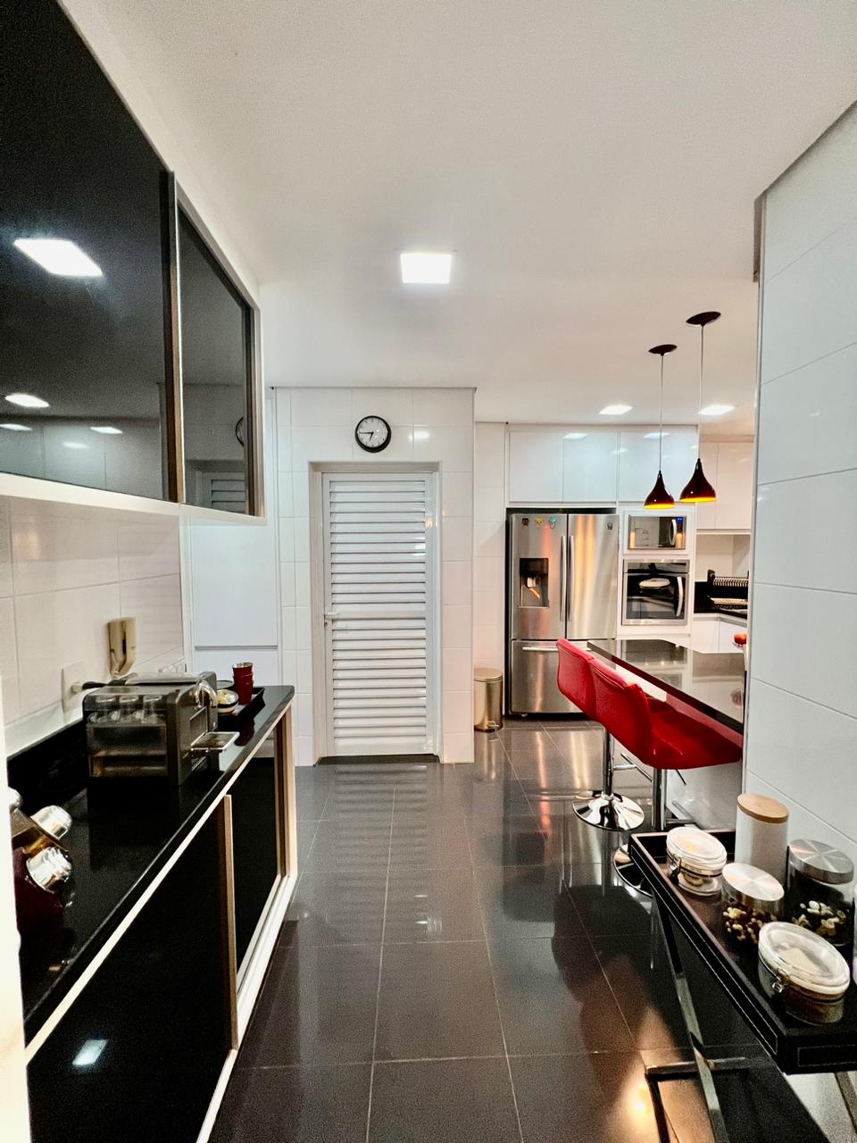 Imagem Apartamento com 2 Quartos à Venda, 135 m²em Cambuí - Campinas