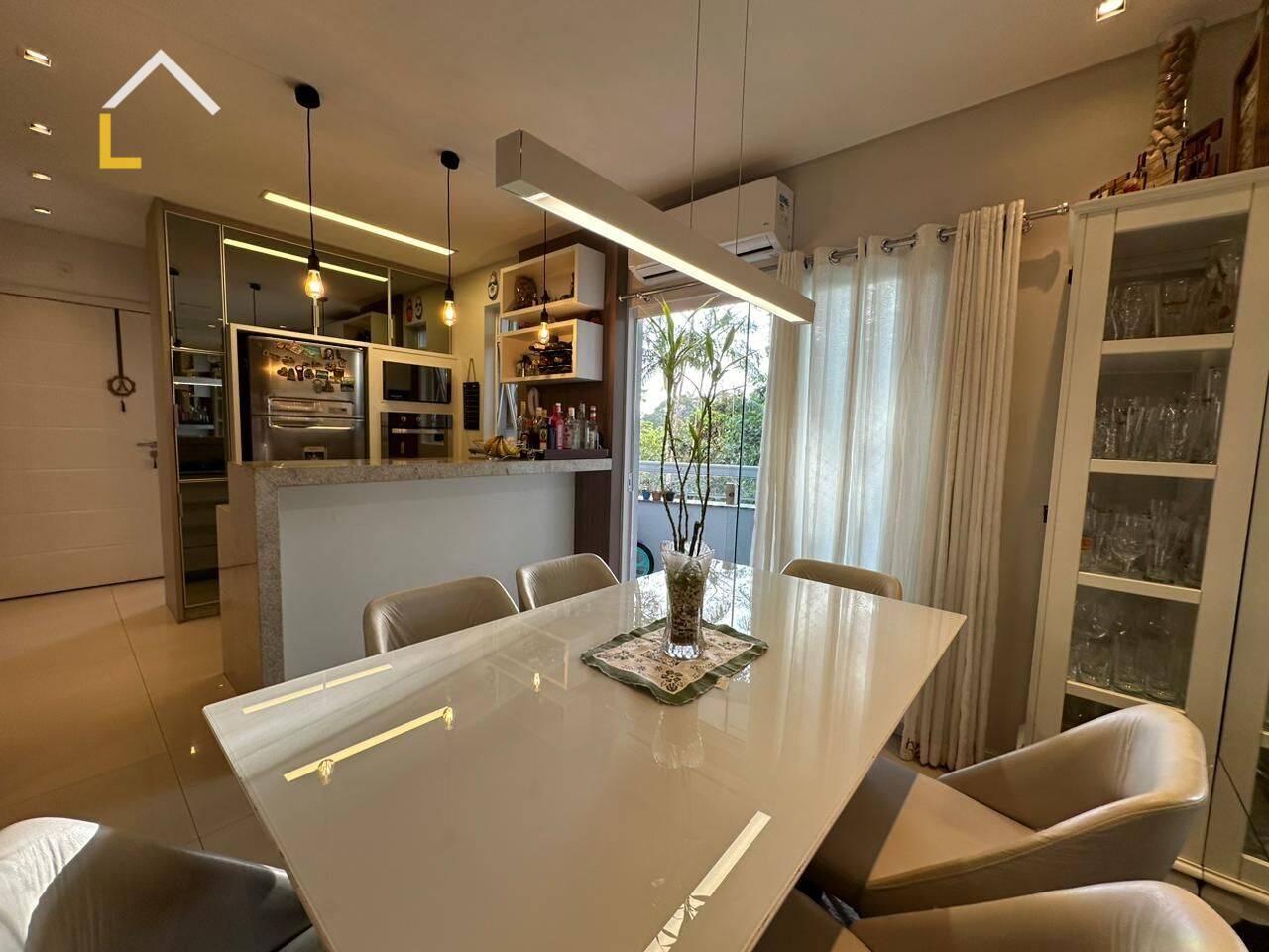 Foto do imóvel Apartamento com 3 Quartos à Venda, 85 m²em Floresta - Joinville