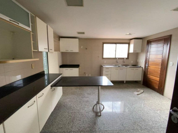 Imagem Apartamento com 3 Quartos à Venda, 243 m² em Cremação - Belém