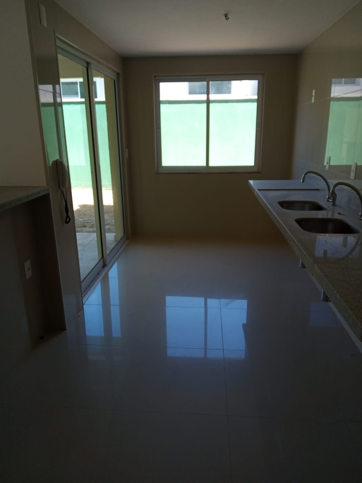 Imagem Casa de Condomínio com 4 Quartos à Venda, 185 m²em Praia do Futuro II - Fortaleza