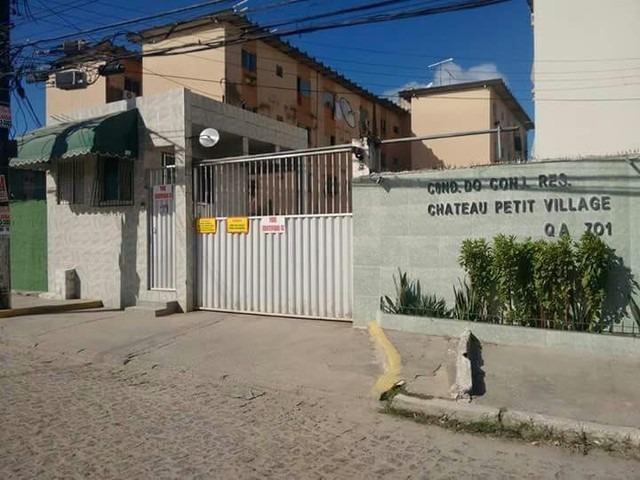 Imagem de fundo do condomínio Condomínio Chateau Petit Village - Candeias - Jaboatão dos Guararapes - PE