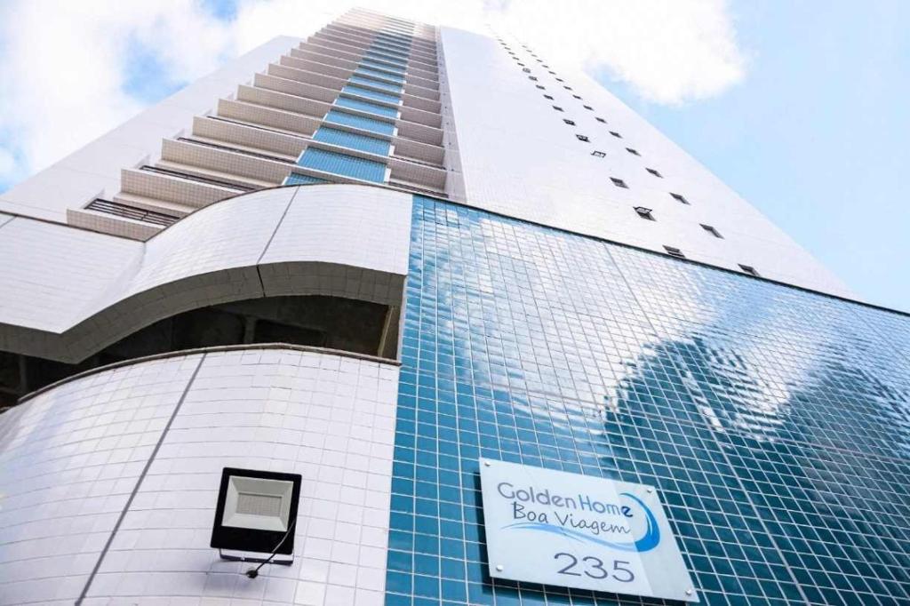 Imagem de fundo do condomínio Condomínio Golden Home - Boa Viagem - Recife - PE