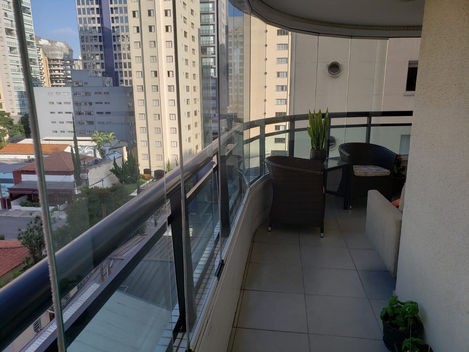 Imagem Apartamento com 3 Quartos à Venda, 103 m²em Moema - São Paulo