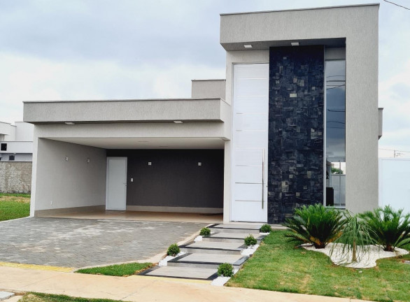 Imagem Casa de Condomínio com 3 Quartos à Venda, 151 m² em Parqville Pinheiros - Aparecida de Goiânia