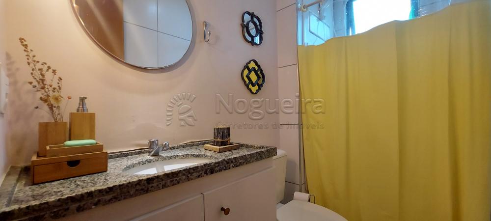 Imagem Apartamento com 2 Quartos à Venda, 80 m²em Casa Amarela - Recife