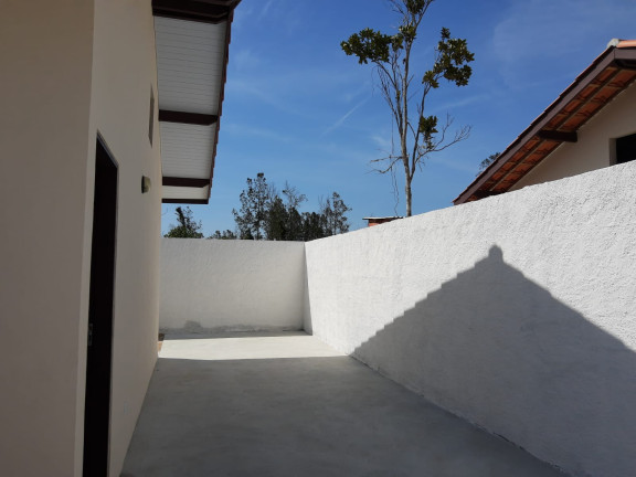 Imagem Casa com 2 Quartos à Venda, 52 m² em Balneário dos Golfinhos - Caraguatatuba