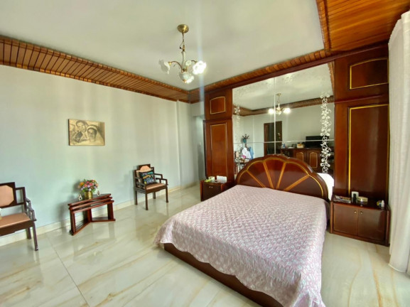Imagem Apartamento com 3 Quartos à Venda, 260 m² em Nazaré - Belém