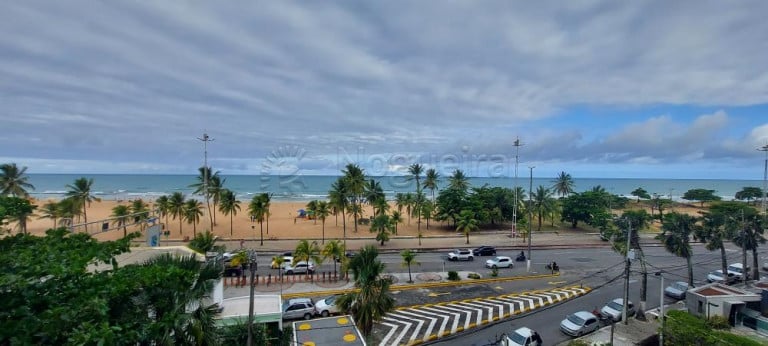 Foto do imóvel Apartamento com 4 Quartos à Venda, 185 m² em Pina - Recife