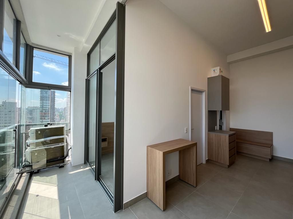 Imagem Apartamento com 1 Quarto para Alugar, 40 m²em Moema - São Paulo
