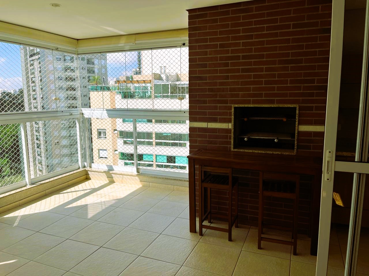 Imagem Apartamento com 3 Quartos à Venda, 137 m²em Vila Suzana - São Paulo