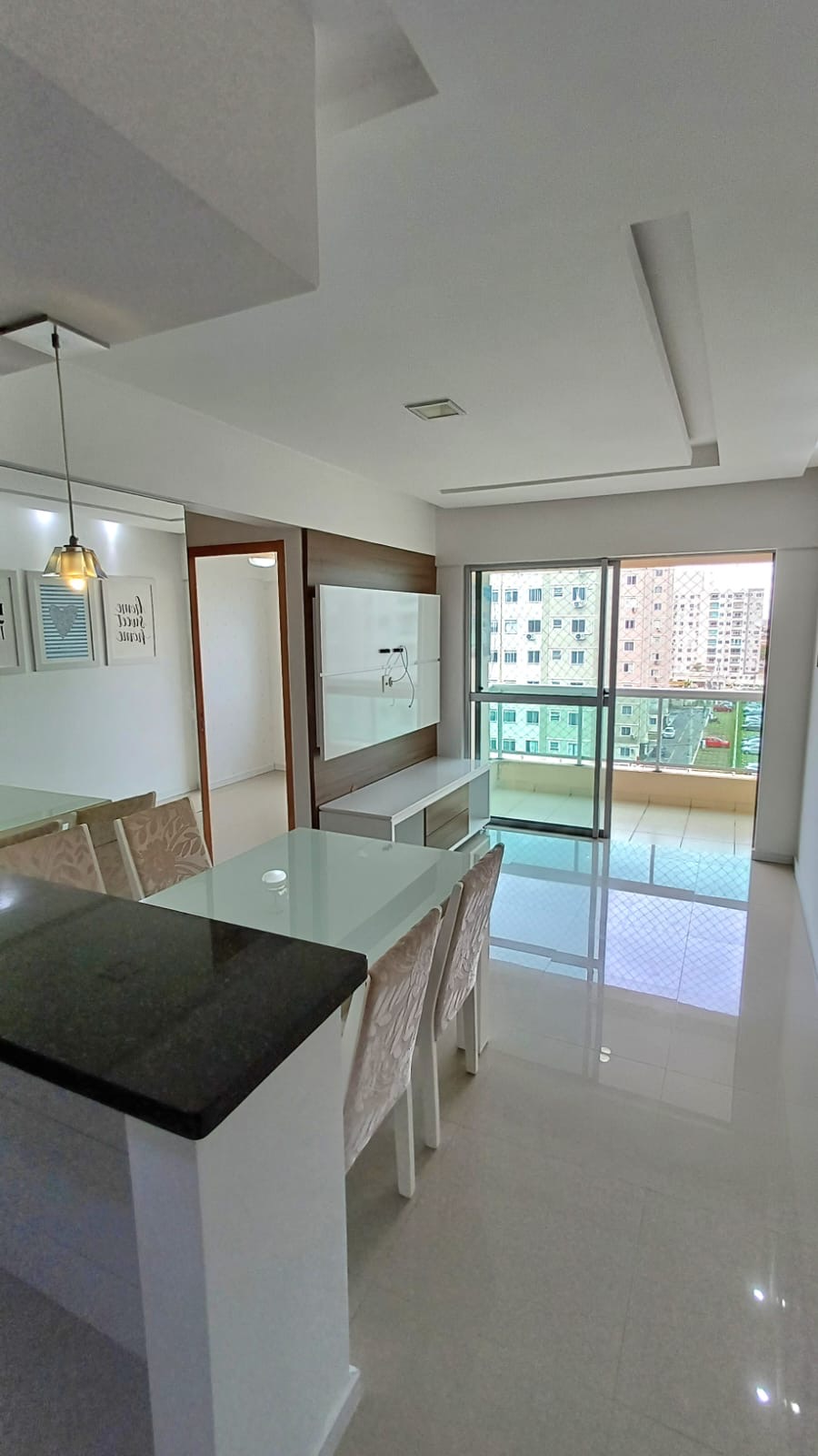 Foto do imóvel Apartamento com 2 Quartos à Venda, 52 m²em Centro  - Lauro de Freitas 