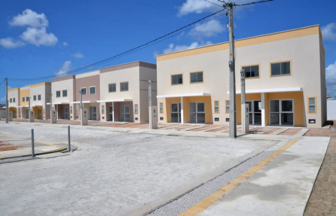 Imagem Casa de Condomínio com 2 Quartos à Venda, 77 m² em Pajuçara - Natal