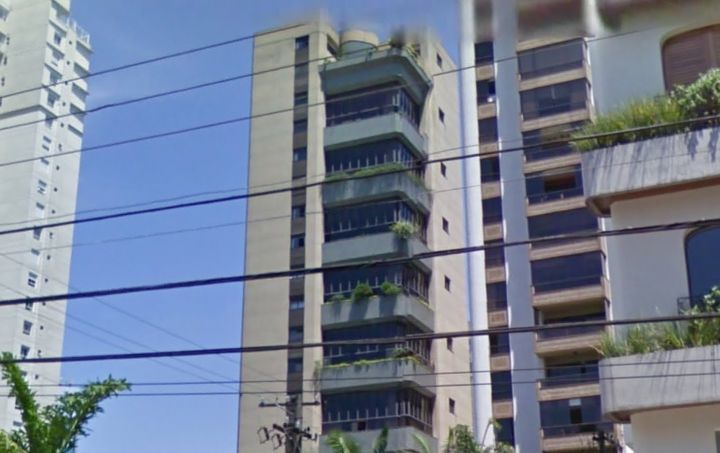 Imagem de fundo do condomínio Condomínio Cisalpina E Araucaria - Alto De Pinheiros - São Paulo - SP