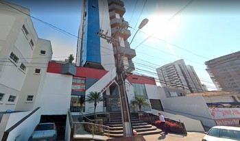 Imagem de fundo do condomínio Condomínio Centro Comercial Di Bernardi Tower - Campinas - São José - SC