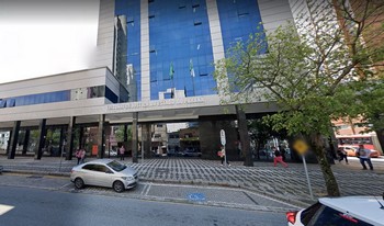 Imagem de fundo do condomínio Condomínio Centro Comercial Essenfelder - Alto Da Glória - Curitiba - PR