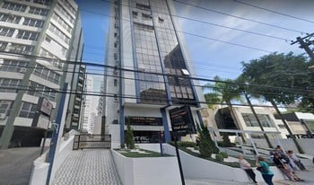 Imagem de fundo do condomínio Condomínio Centro Empresarial Queluz - Boqueirão - Santos - SP