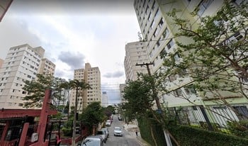 Imagem de fundo do condomínio Condomínio Conj. Residêncial Jd. Celeste Vi - Edf. Ursa Maior - água Funda - São Paulo - SP