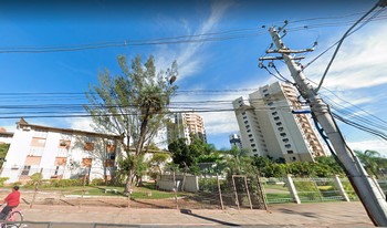 Imagem de fundo do condomínio Condomínio Conjunto Residêncial - Cristal - Porto Alegre - RS