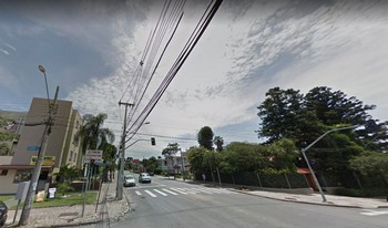 Imagem de fundo do condomínio Condomínio Conjunto Residêncial Leonis - Bacacheri - Curitiba - PR