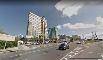 Imagem de fundo do condomínio Condomínio Cosmopolitan Home Stay E Offices - Alphaville I - Salvador - BA