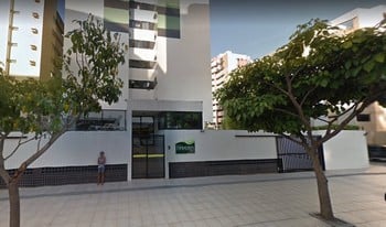 Imagem de fundo do condomínio Condomínio Do Edifício Breezes - Ponta Verde - Maceió - AL
